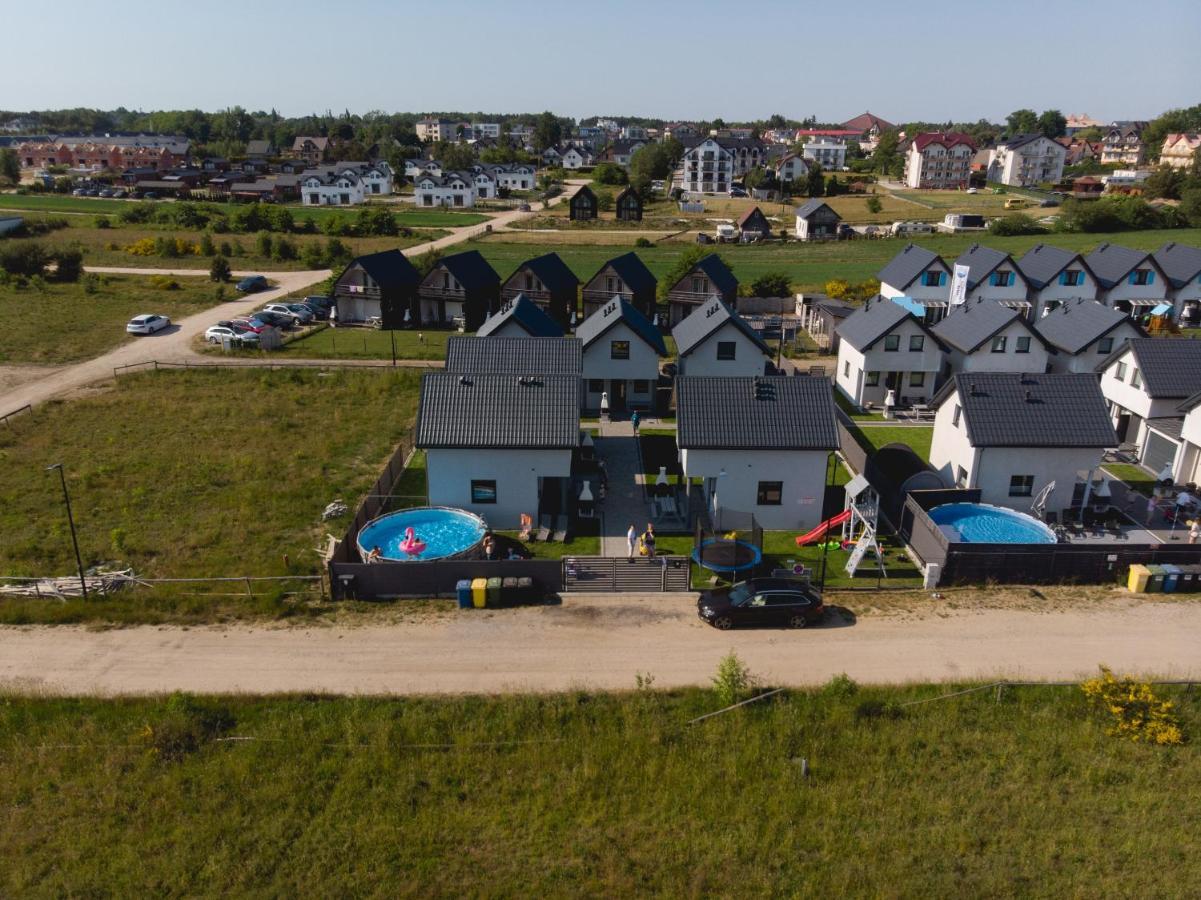 Domki Rajski Wypoczynek Z Basenem Jastrzębia Góra Exteriör bild
